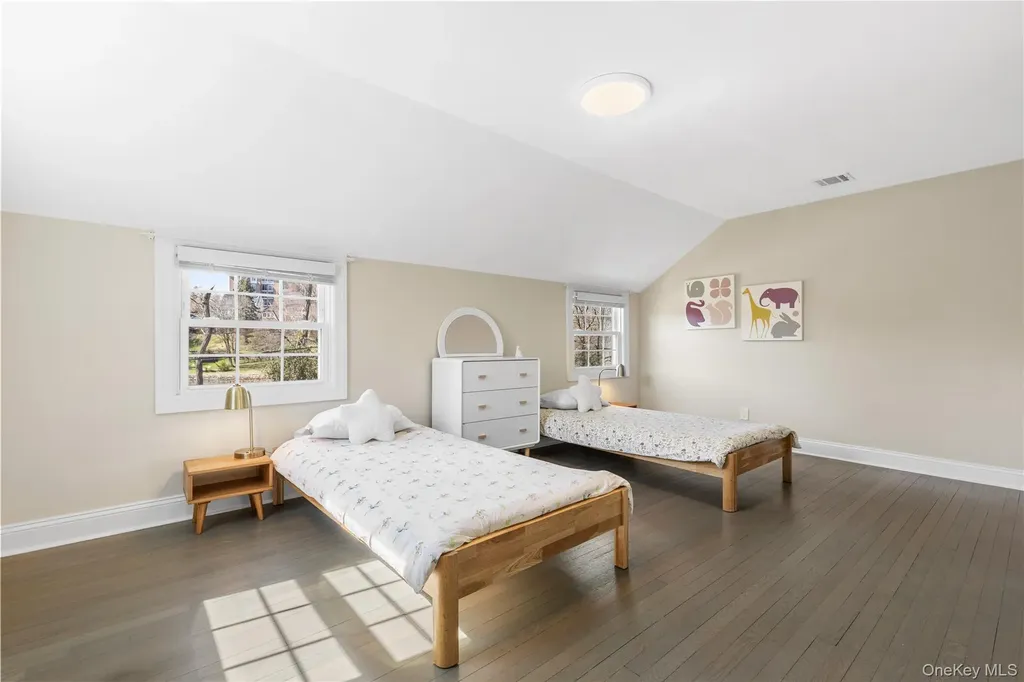 947 Shore Acres Drive Mamaroneck NY 10543