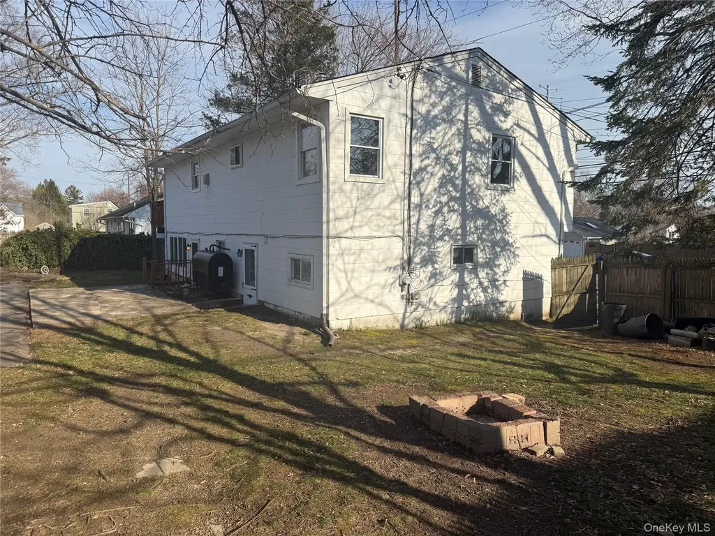 53 King Road Rocky Point NY 11778