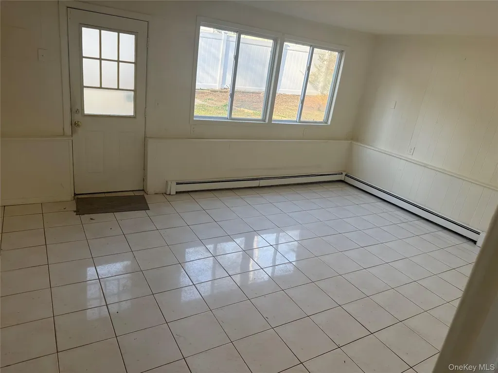 53 King Road Rocky Point NY 11778