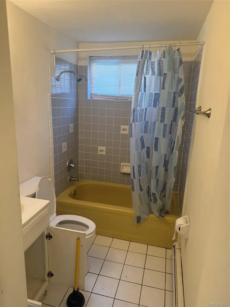 53 King Road Rocky Point NY 11778