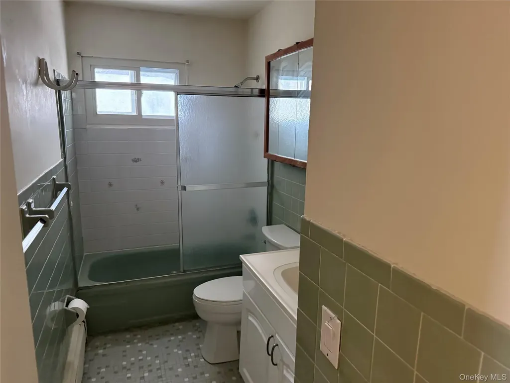 53 King Road Rocky Point NY 11778