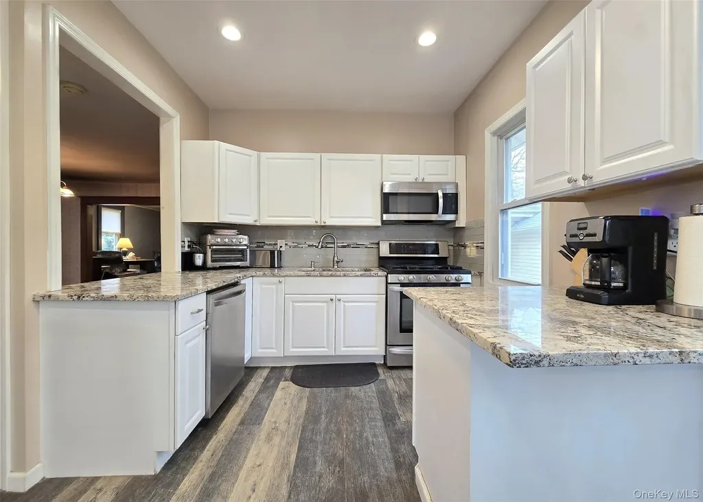 473 Michigan Street Ronkonkoma NY 11779