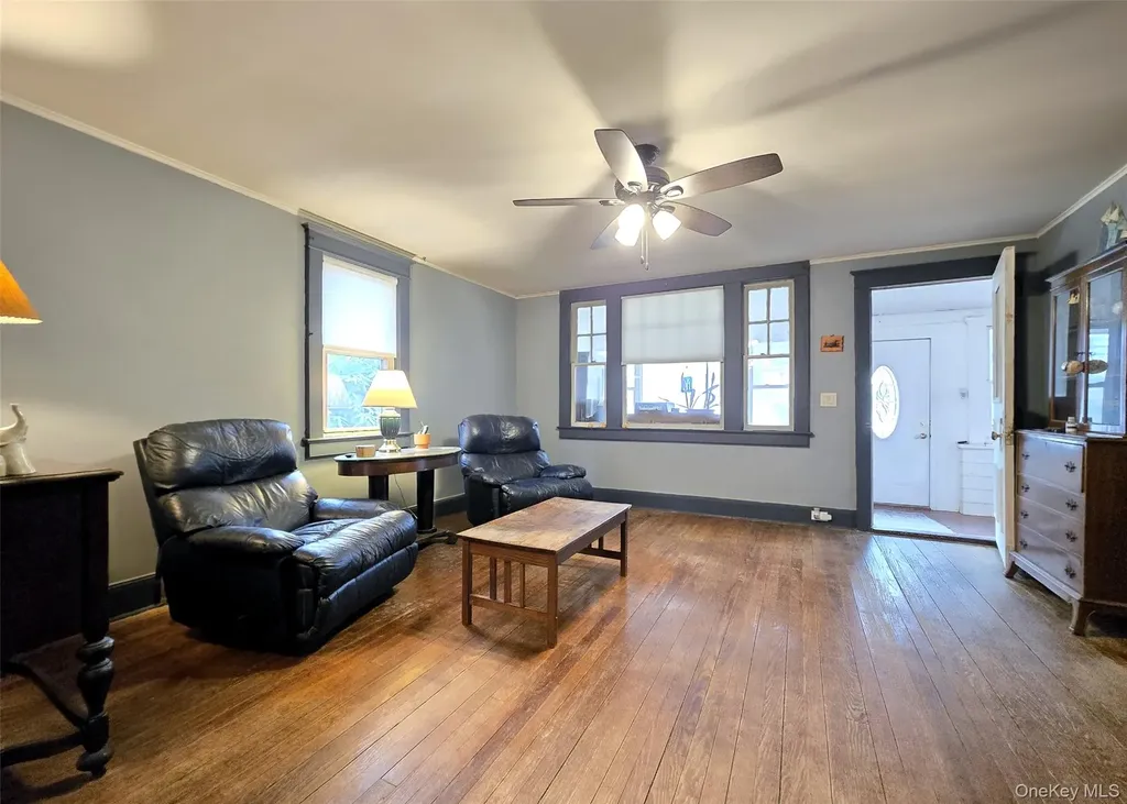 473 Michigan Street Ronkonkoma NY 11779