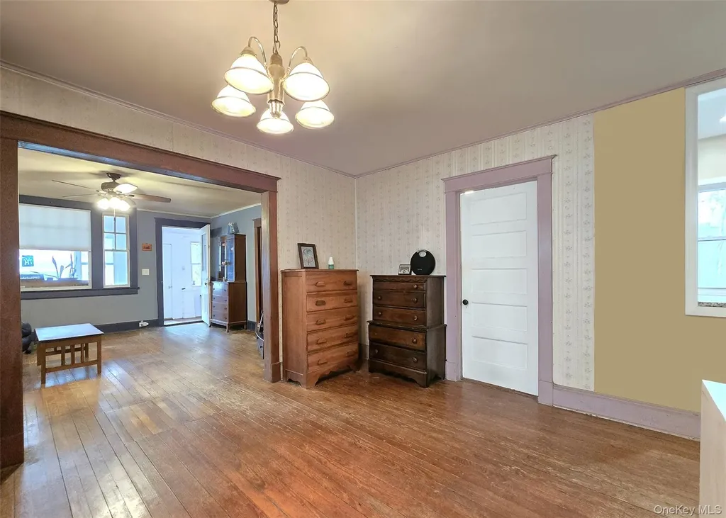 473 Michigan Street Ronkonkoma NY 11779