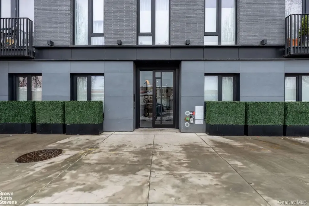 183 Mcguinness Boulevard Brooklyn NY 11222