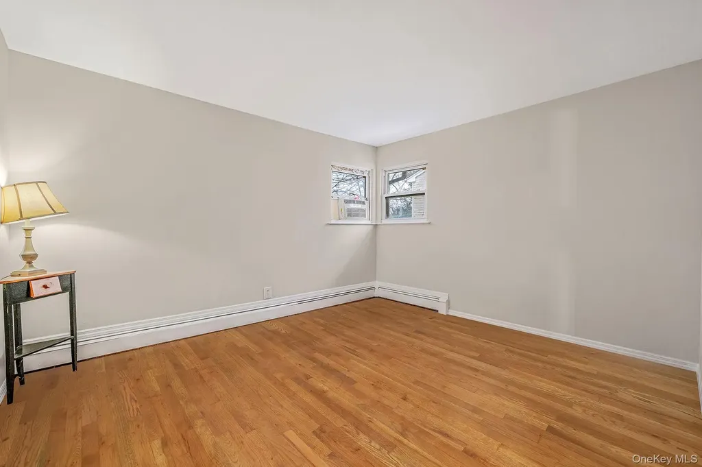29 N Baldwin Place Massapequa NY 11758