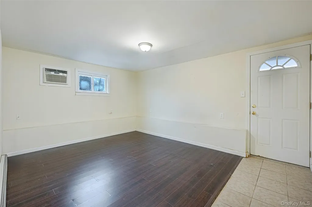 29 N Baldwin Place Massapequa NY 11758