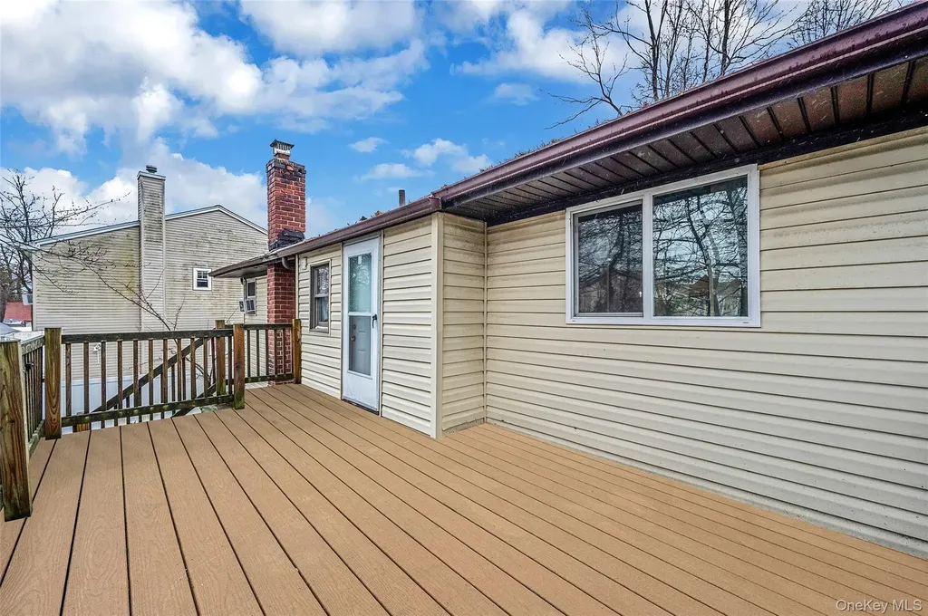 29 N Baldwin Place Massapequa NY 11758
