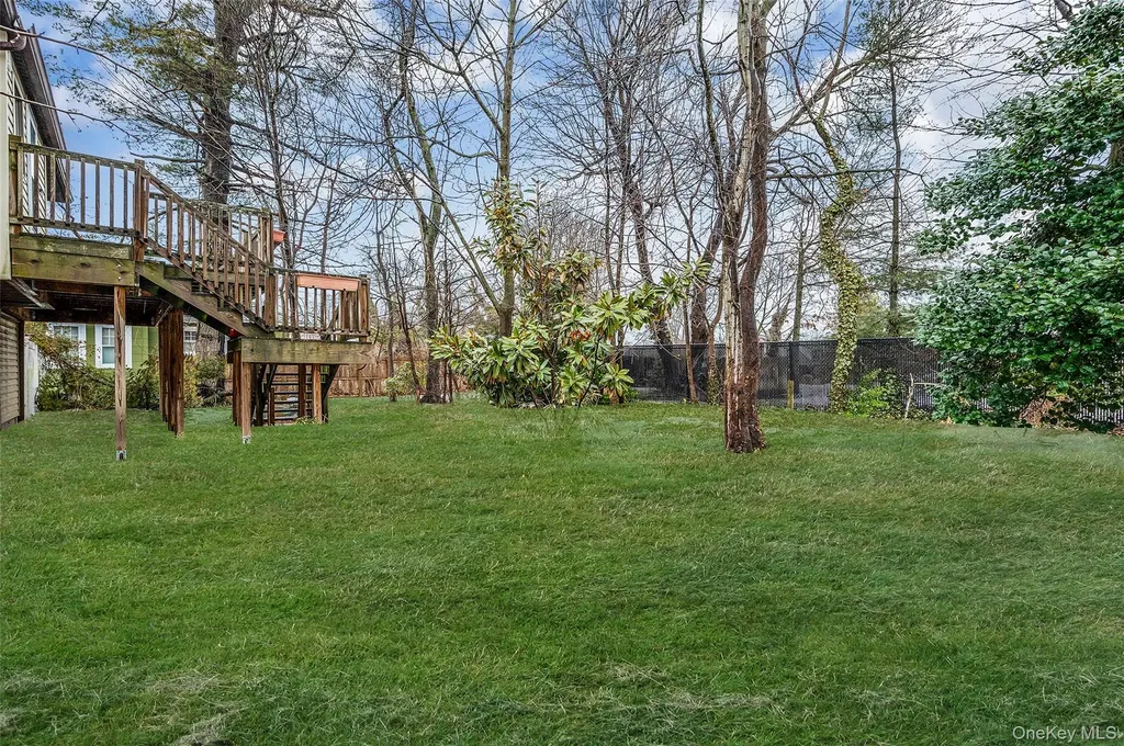 29 N Baldwin Place Massapequa NY 11758