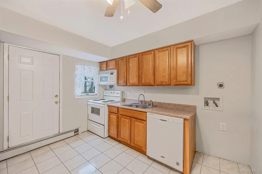 29 N Baldwin Place Massapequa NY 11758