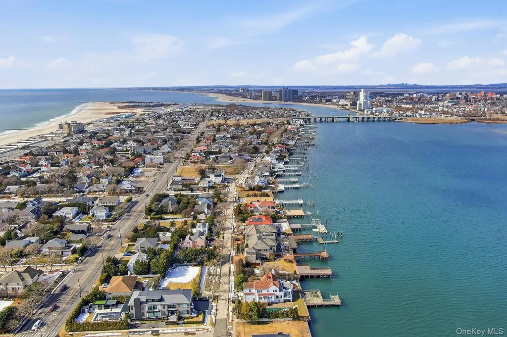 1671 Bay Boulevard Atlantic Beach NY 11509
