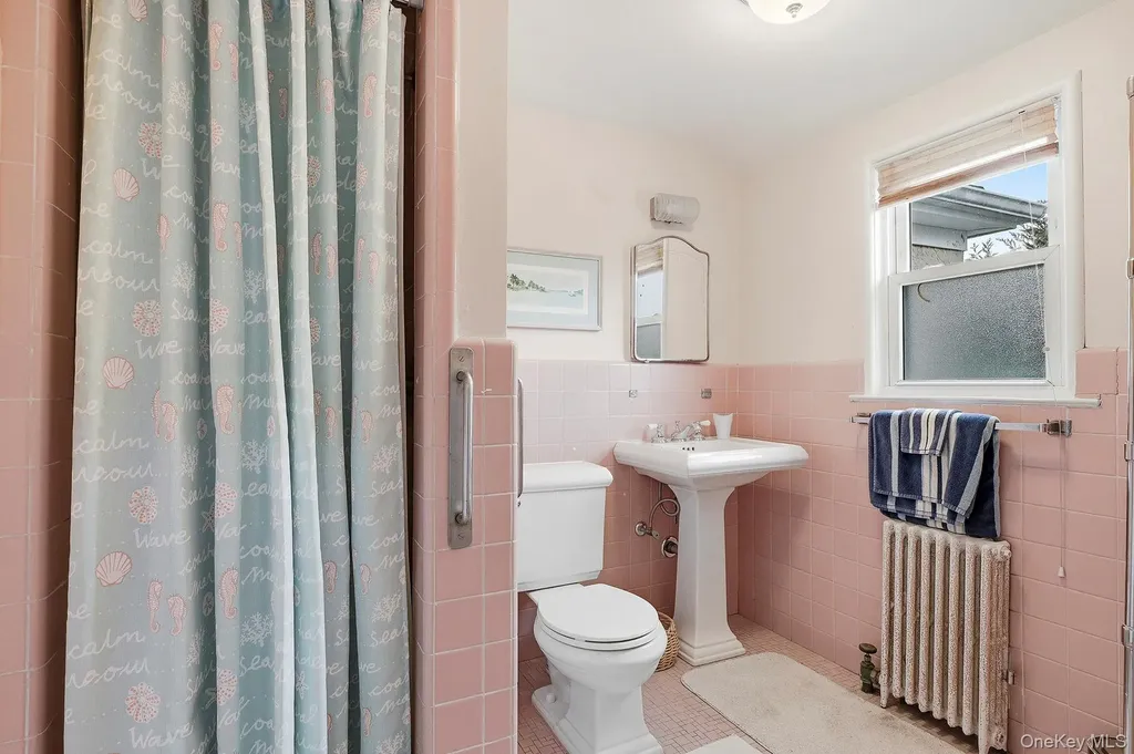 1671 Bay Boulevard Atlantic Beach NY 11509