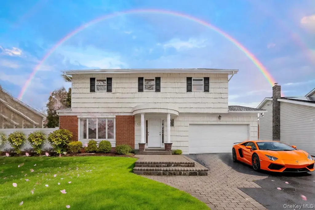 8 Sagamore Way S Jericho NY 11753