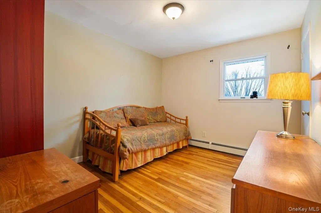 8 Sagamore Way S Jericho NY 11753