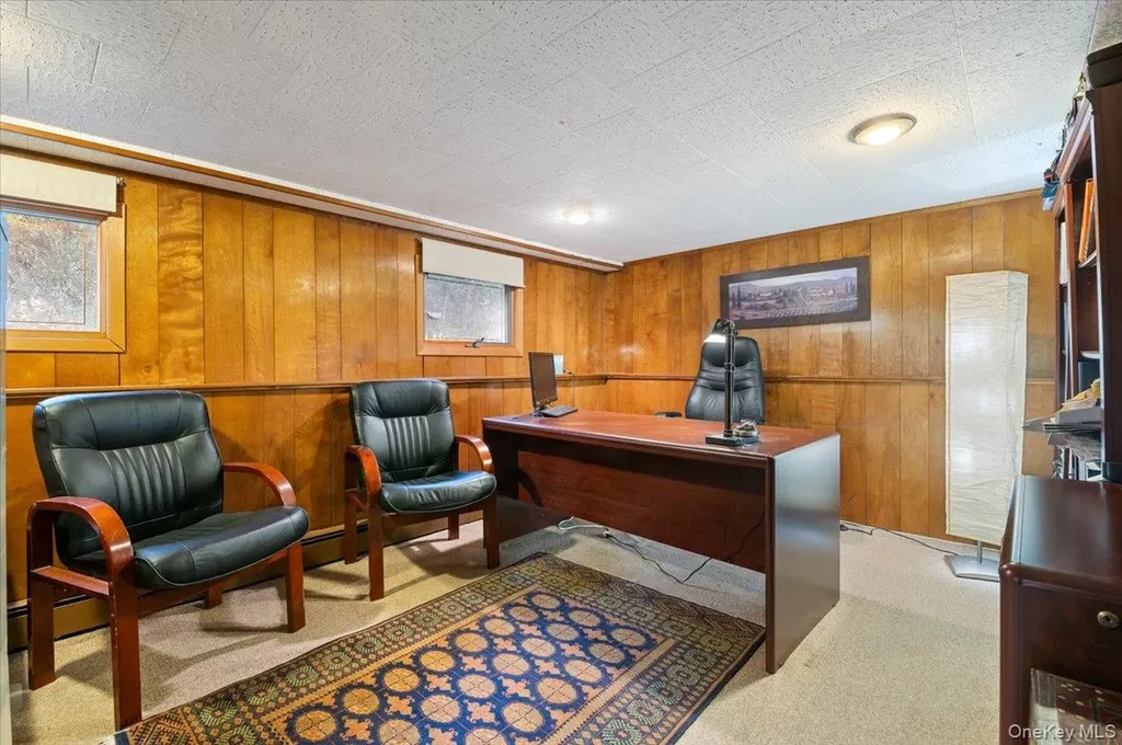 8 Sagamore Way S Jericho NY 11753