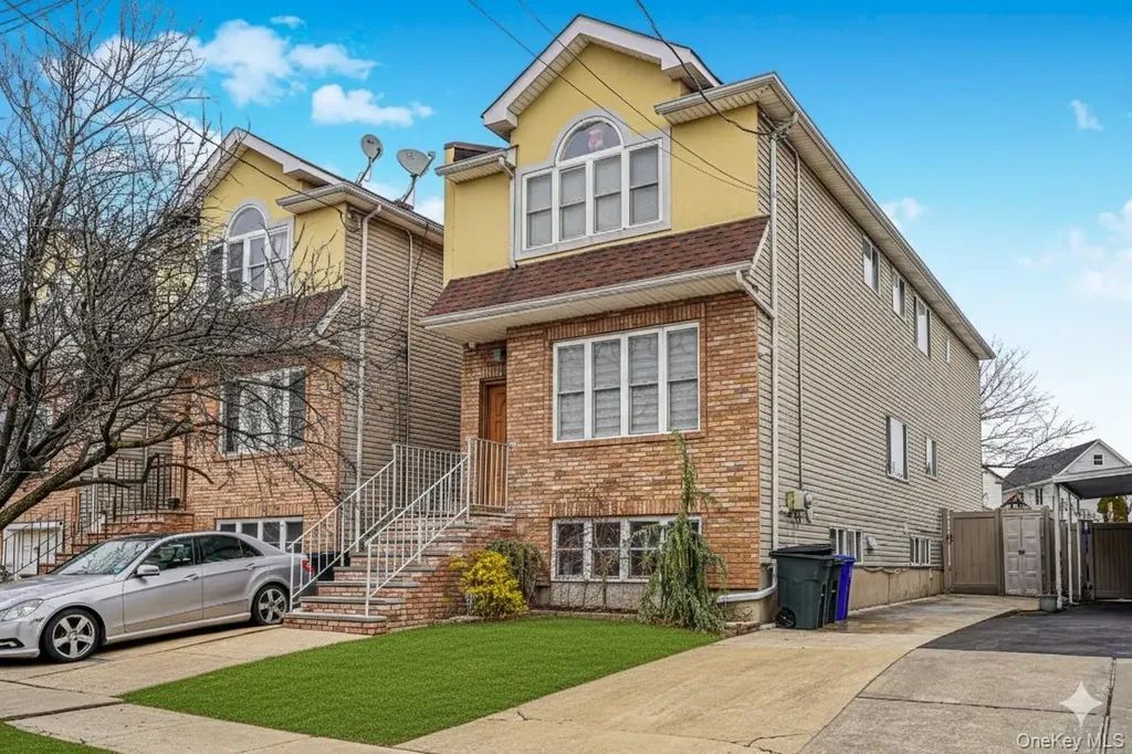 49 Llewellyn Place Staten Island NY 10310