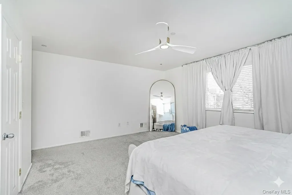 49 Llewellyn Place Staten Island NY 10310