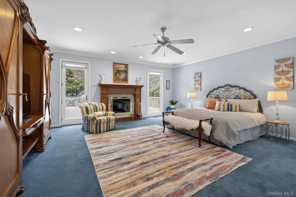 1 Hunting Lane Old Westbury NY 11568