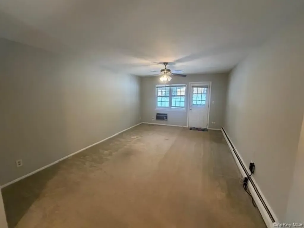 12 Harbour Lane Oyster Bay NY 11771
