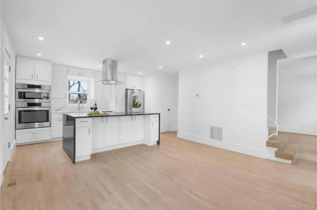 313 Sixth Avenue Pelham NY 10803