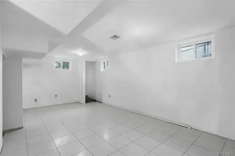 313 Sixth Avenue Pelham NY 10803