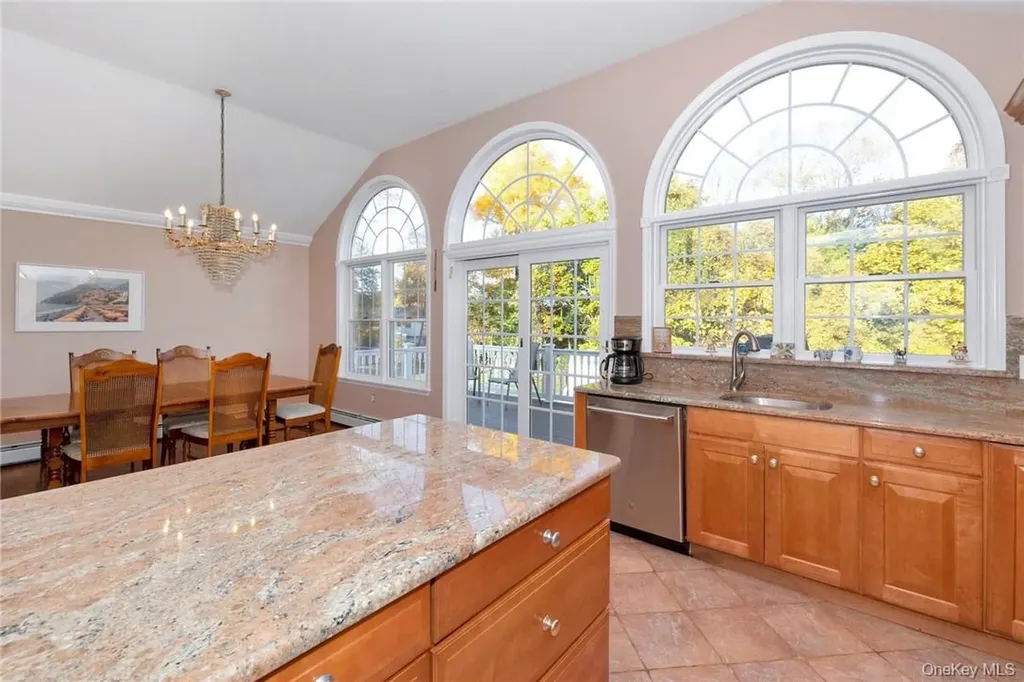 15 Pine Drive Stony Point NY 10980