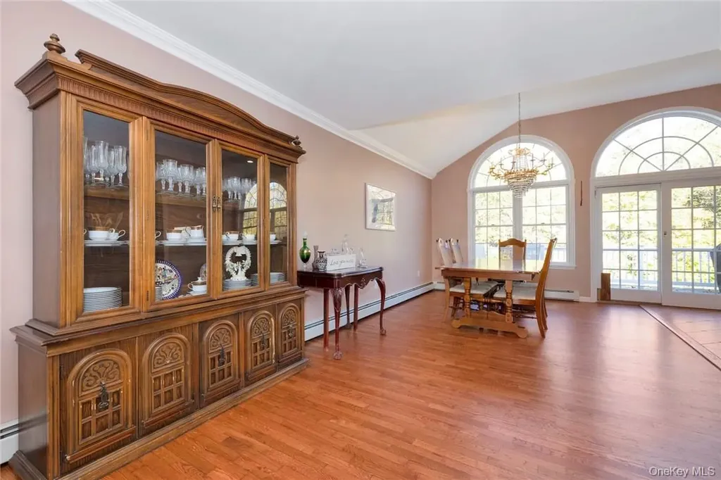 15 Pine Drive Stony Point NY 10980