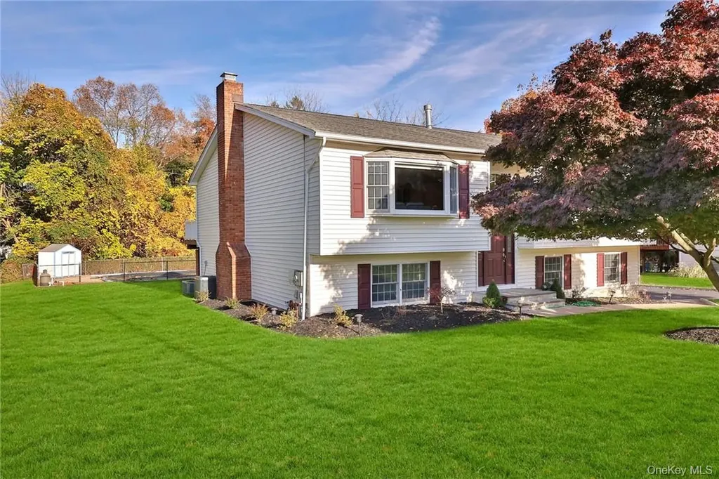 15 Pine Drive Stony Point NY 10980