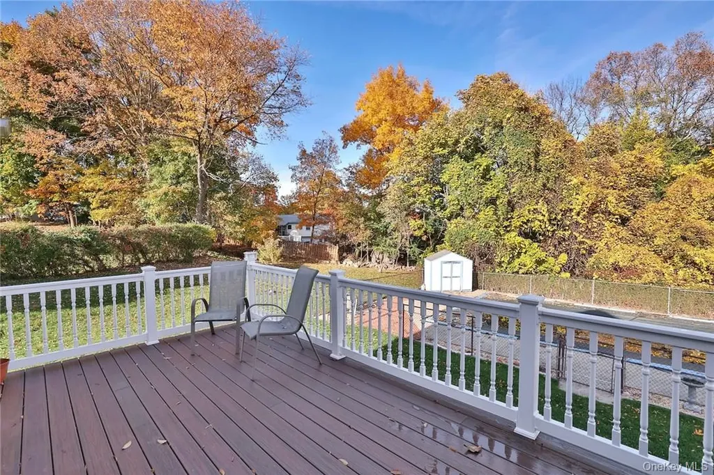 15 Pine Drive Stony Point NY 10980