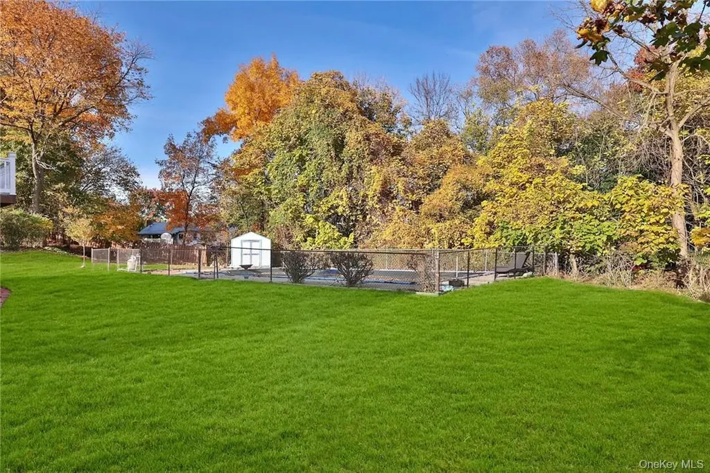 15 Pine Drive Stony Point NY 10980