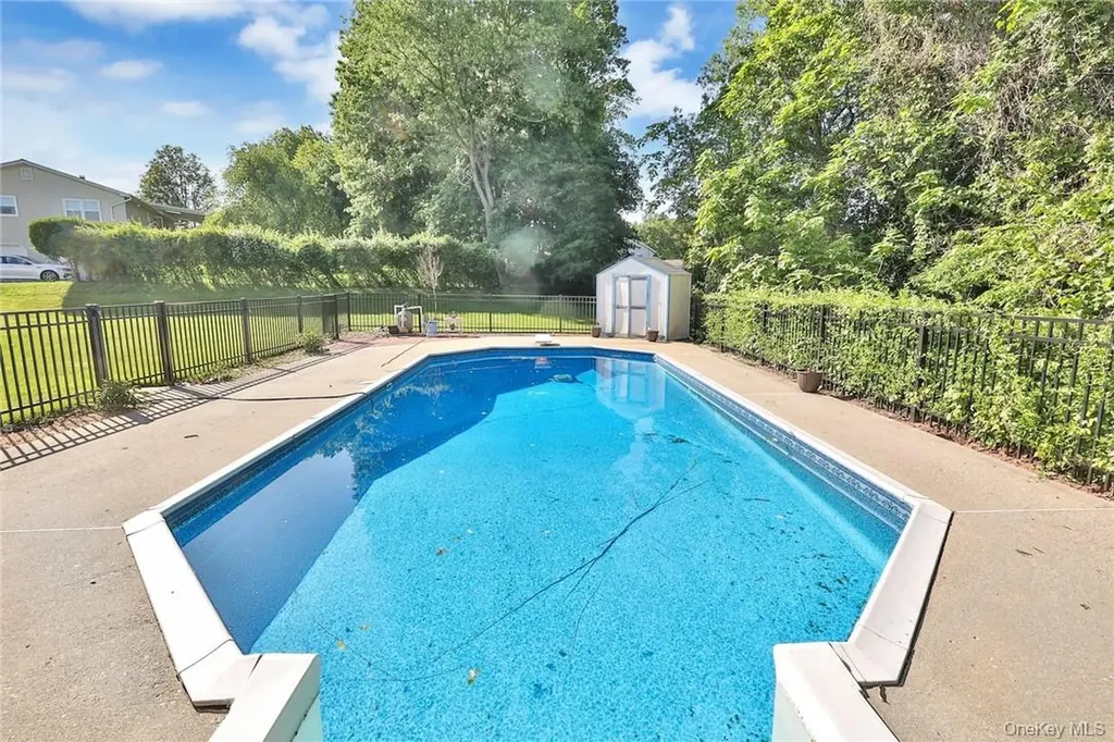 15 Pine Drive Stony Point NY 10980