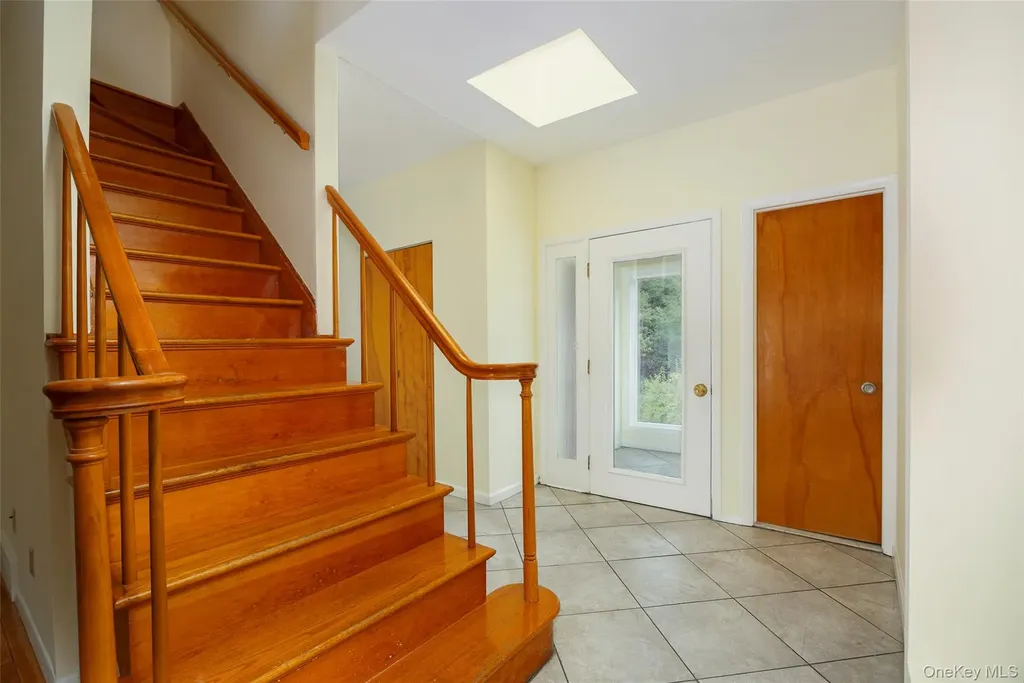 303 Freedom Road Pleasant Valley NY 12569