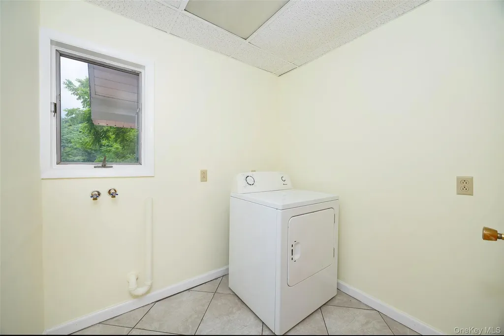 303 Freedom Road Pleasant Valley NY 12569