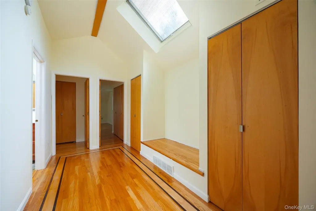 303 Freedom Road Pleasant Valley NY 12569