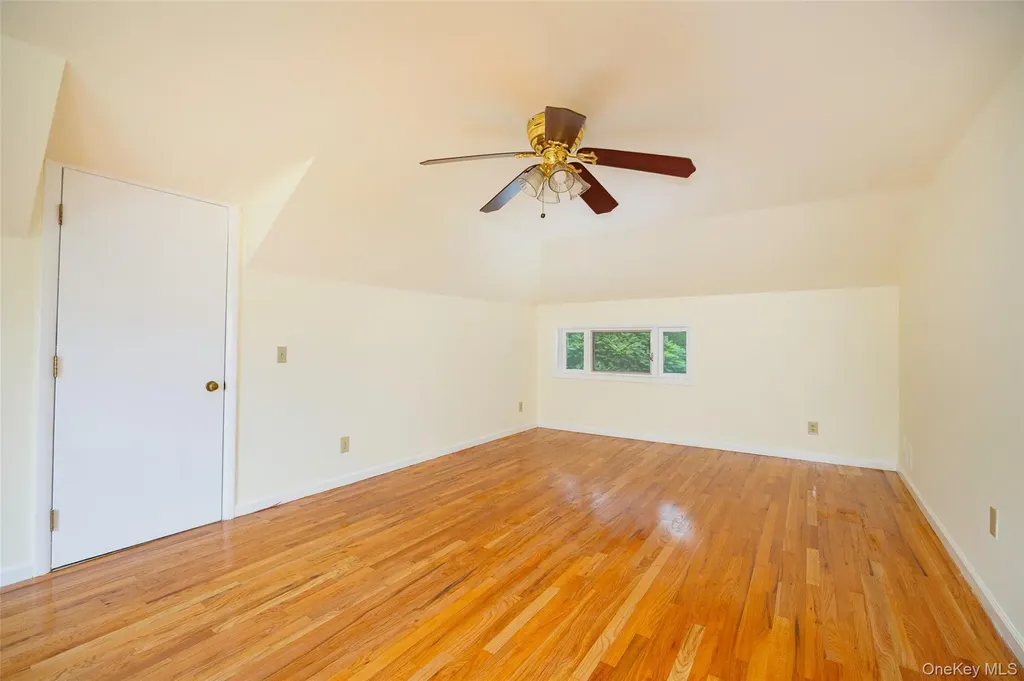 303 Freedom Road Pleasant Valley NY 12569