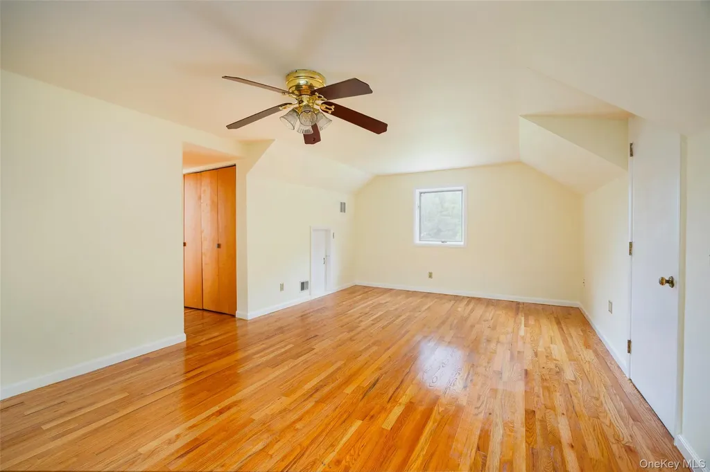 303 Freedom Road Pleasant Valley NY 12569