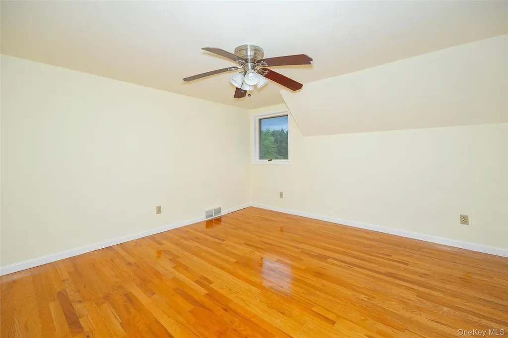 303 Freedom Road Pleasant Valley NY 12569
