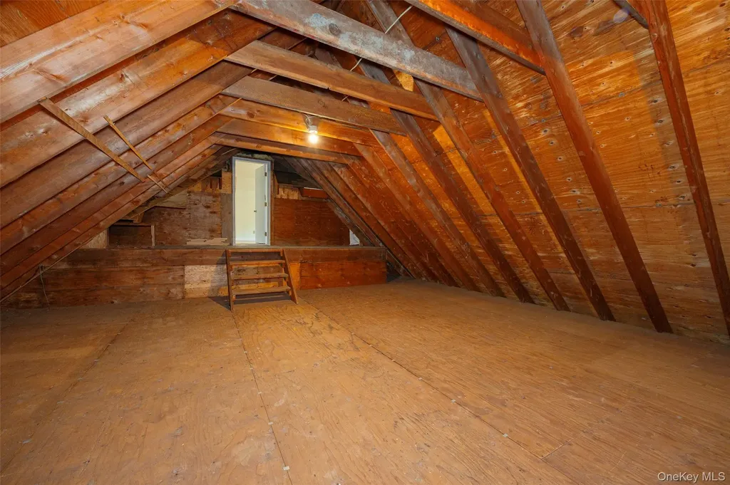 303 Freedom Road Pleasant Valley NY 12569