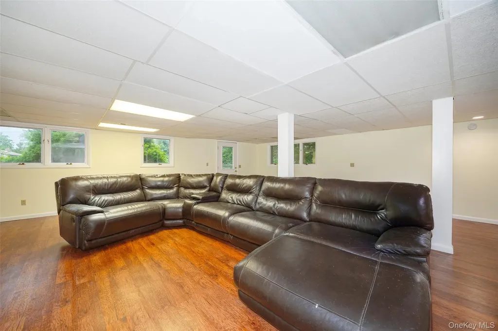 303 Freedom Road Pleasant Valley NY 12569