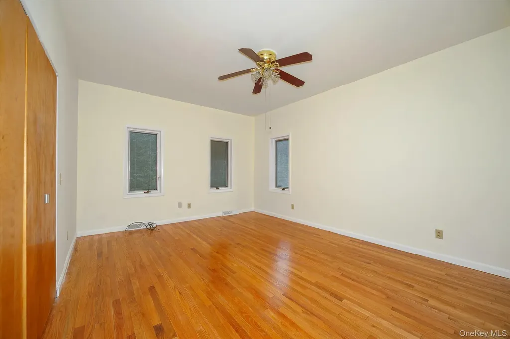 303 Freedom Road Pleasant Valley NY 12569
