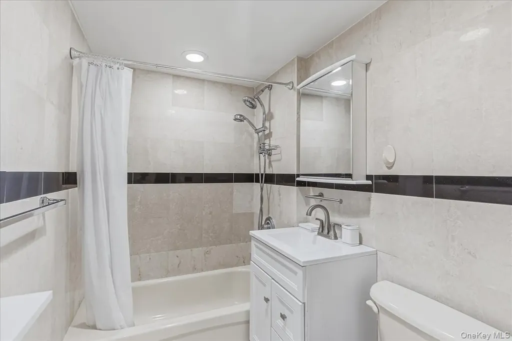 83-71 116th Street Kew Gardens NY 11418