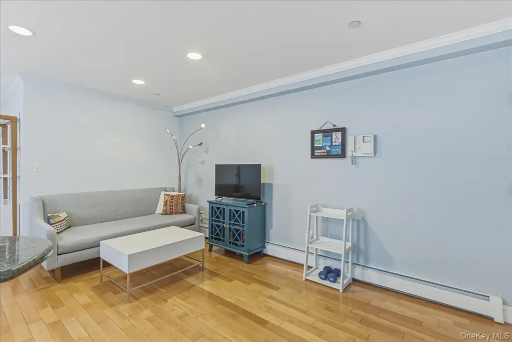83-71 116th Street Kew Gardens NY 11418