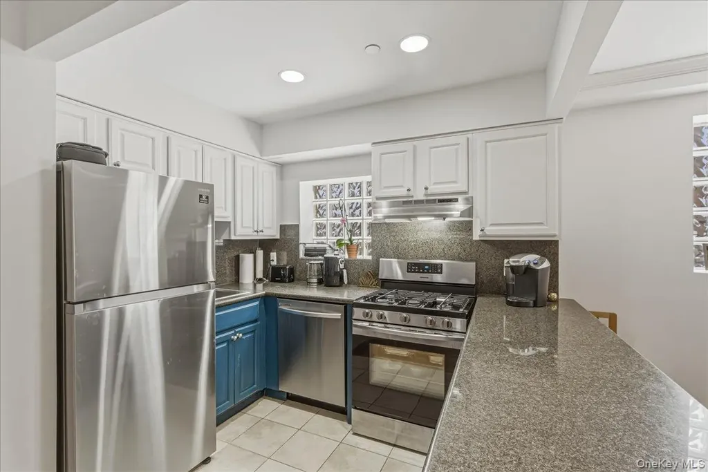 83-71 116th Street Kew Gardens NY 11418