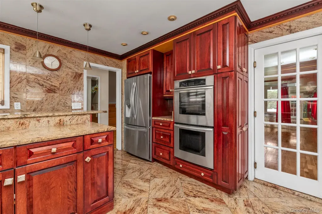 830 Pepperidge Road Westbury NY 11590