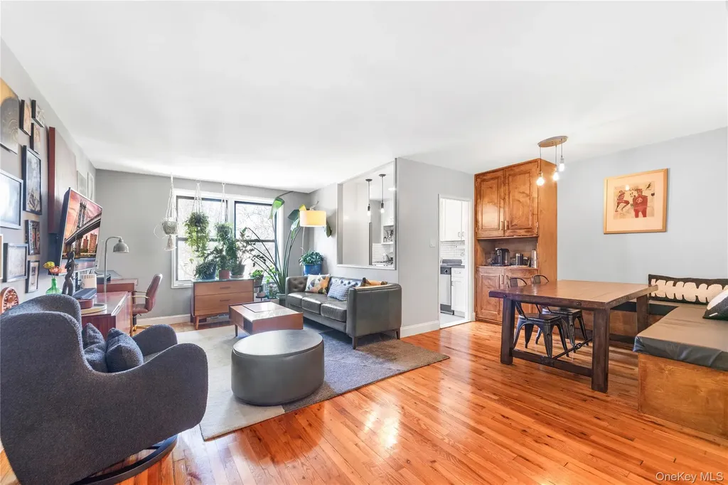 282 E 35th Street Brooklyn NY 11203