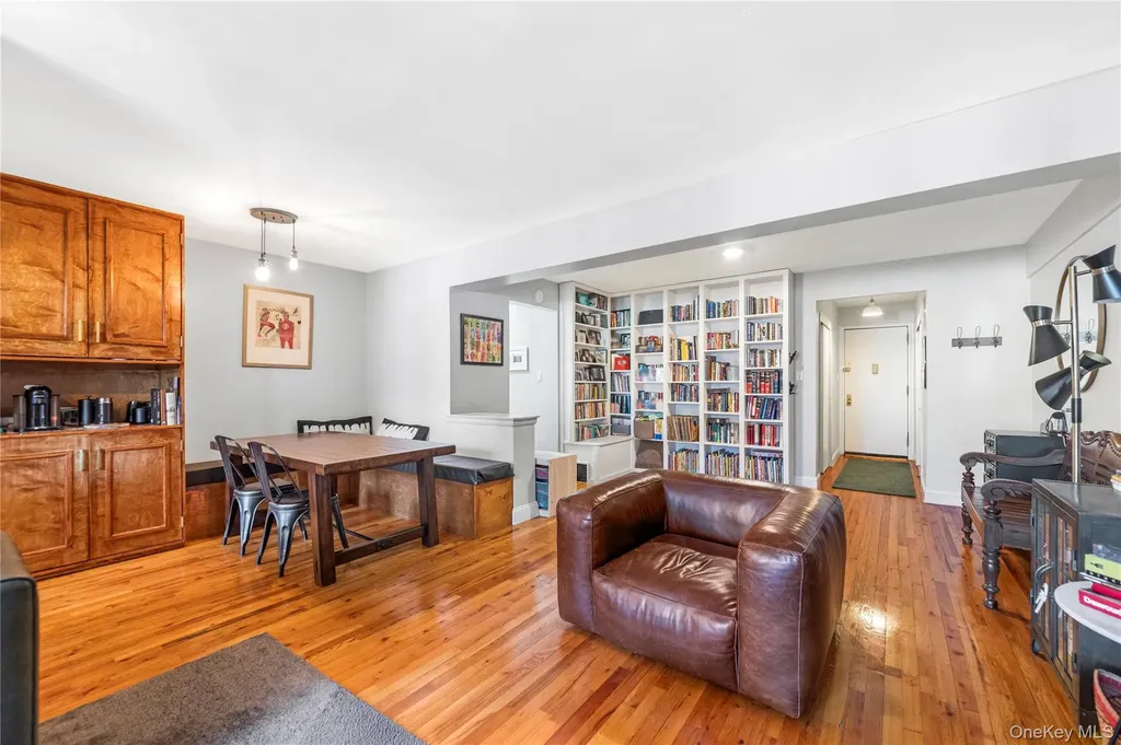 282 E 35th Street Brooklyn NY 11203