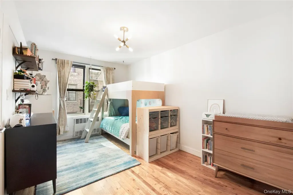282 E 35th Street Brooklyn NY 11203