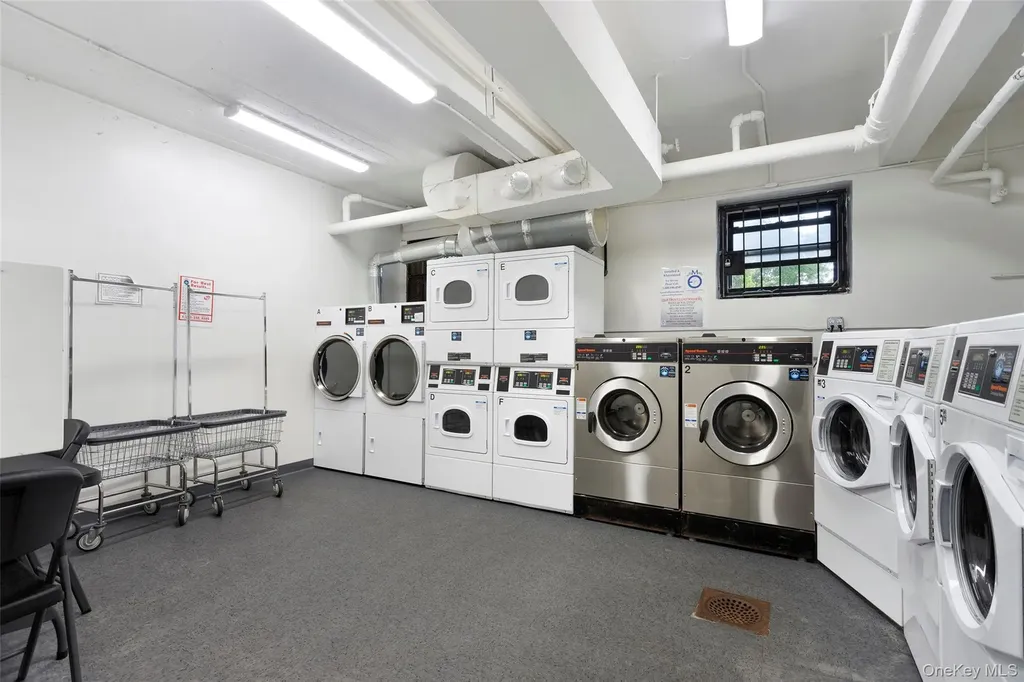 282 E 35th Street Brooklyn NY 11203