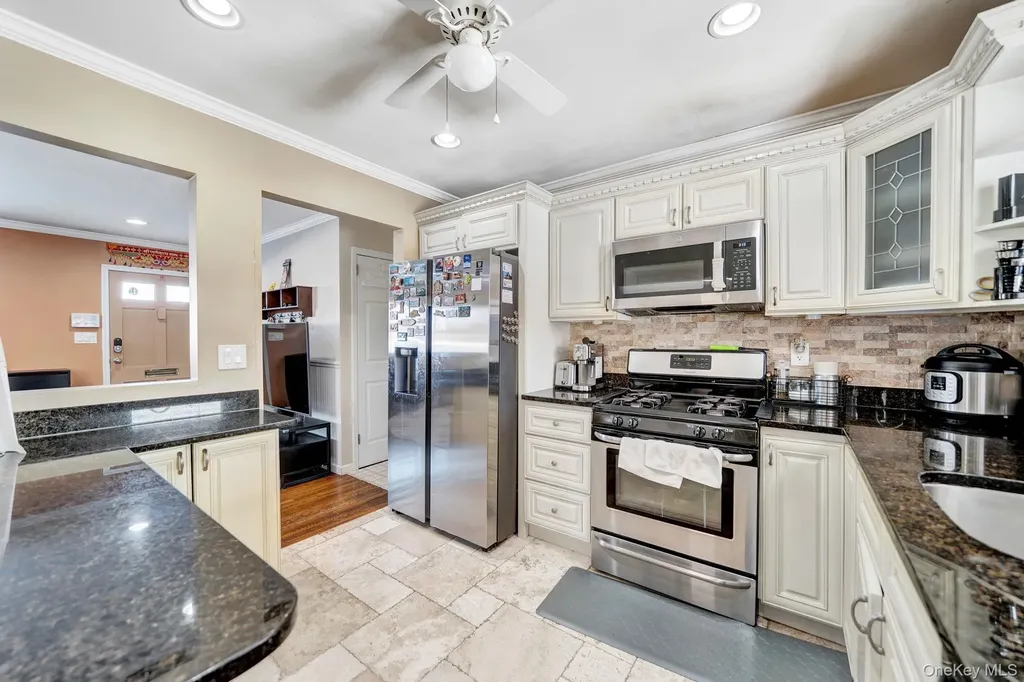 4 Cecil Place Hicksville NY 11801
