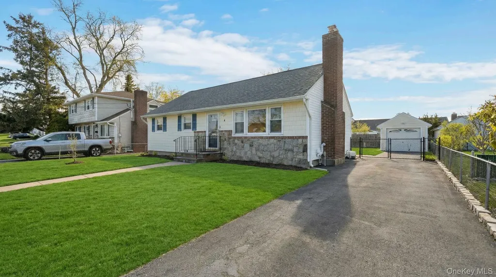 4 Cecil Place Hicksville NY 11801